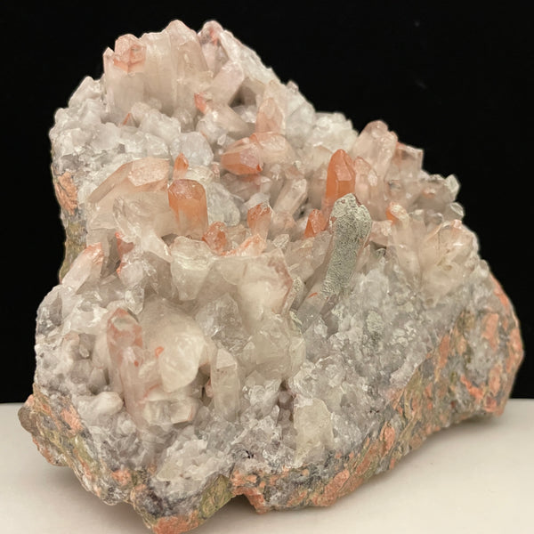 Amas de cristaux de quartz no.202 - Cristal du Lac