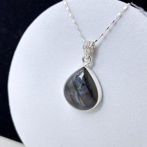 Bijou collier Labradorite