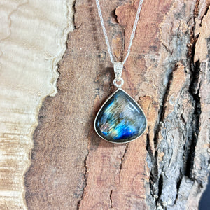 Bijou collier Labradorite