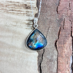 Bijou collier Labradorite