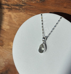 Bijou, pendentif d'Aigue-marine (Aquamarine) taille poire