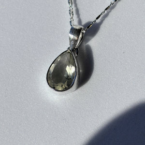 Bijou, pendentif d'Aigue-marine (Aquamarine) taille poire