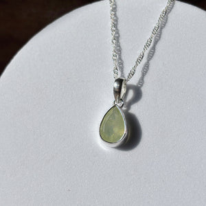 Bijou, pendentif, Prénite
