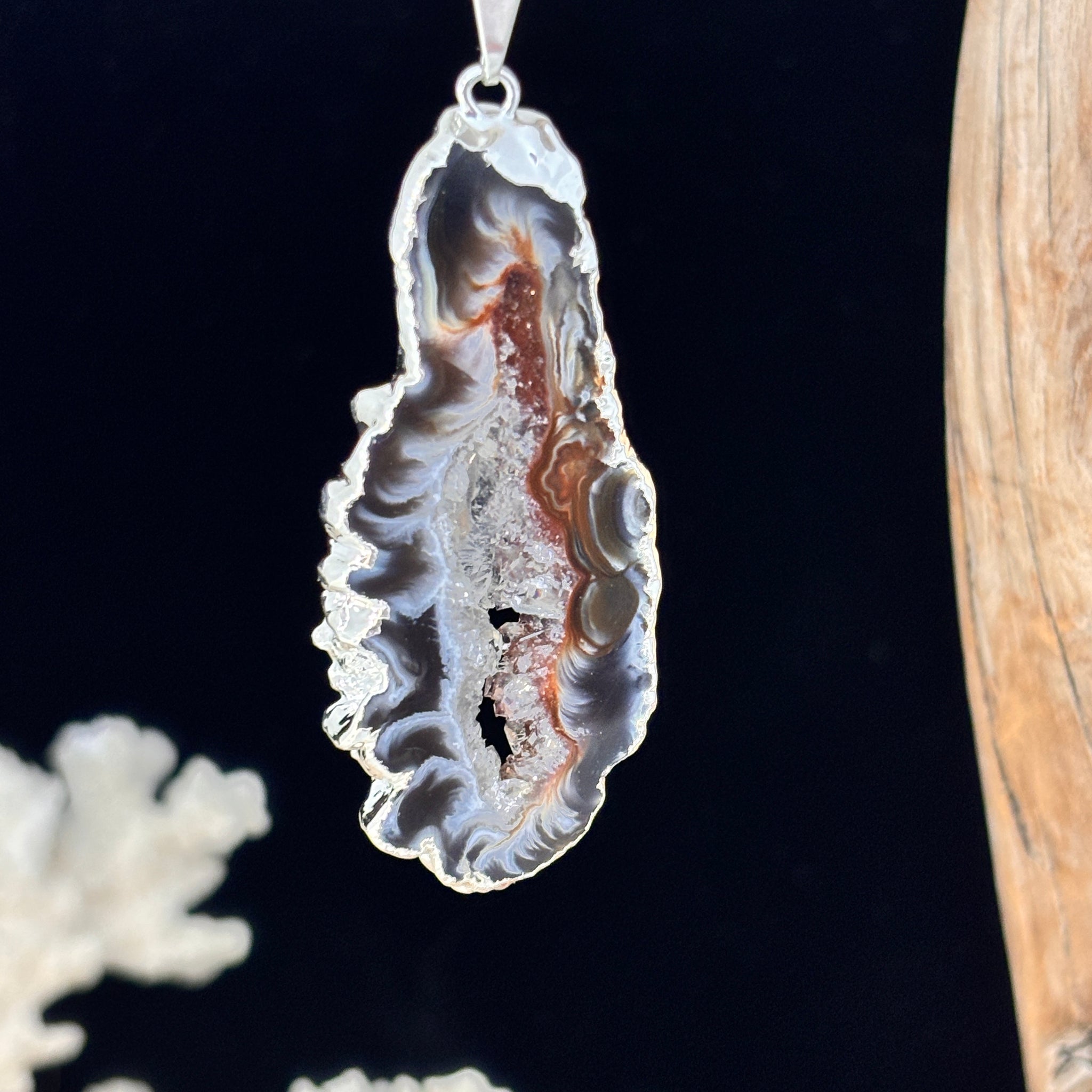 Pendentif en agate naturelle