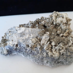 Fluorite, Quartz & Pyrite avec calcite
