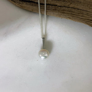 Jewel, white pearl pendant