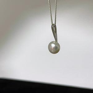 Bijou, pendentif perle blanche